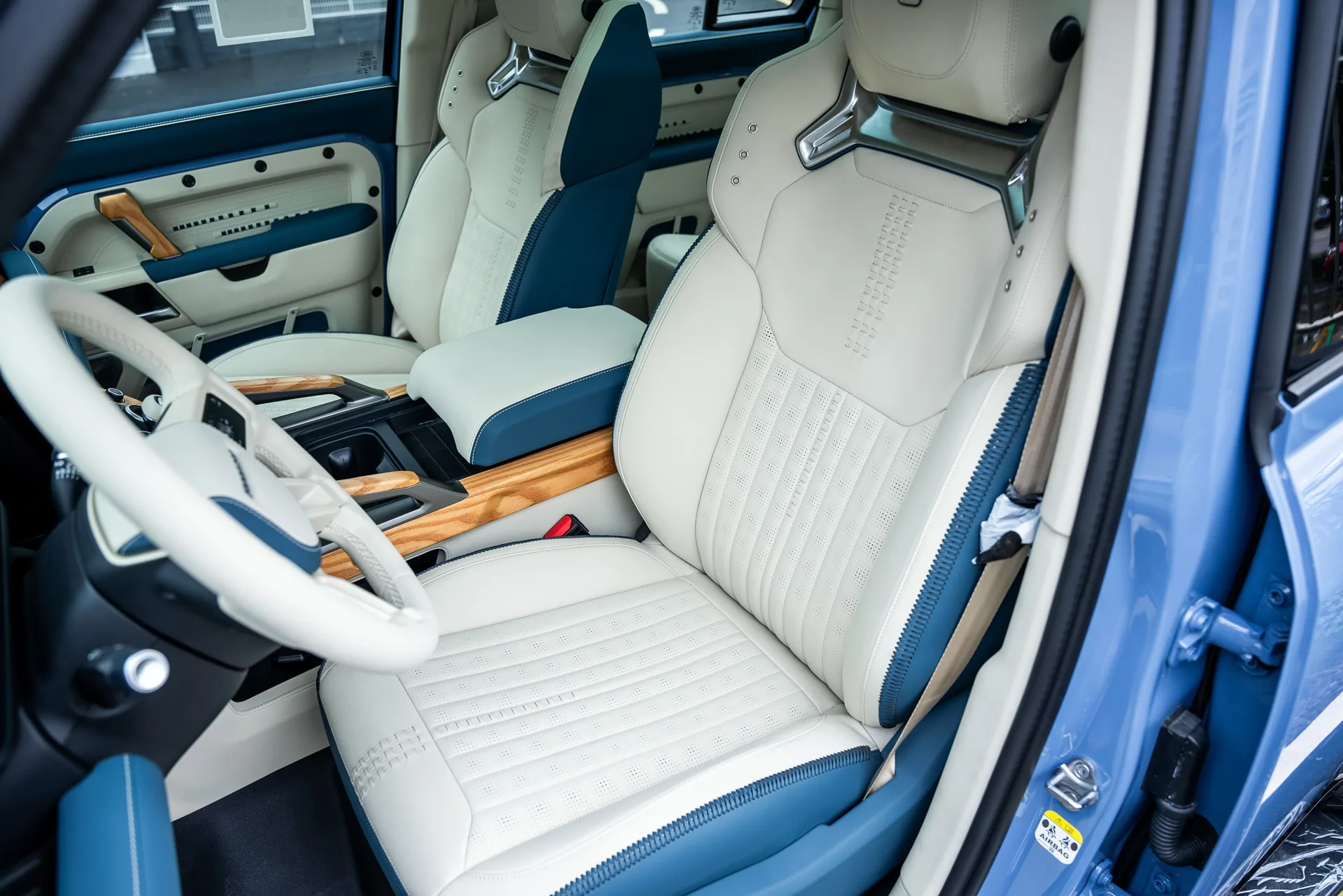2026 Land Rover Limgene Defender VIP conversion interior Dubai — photo 2