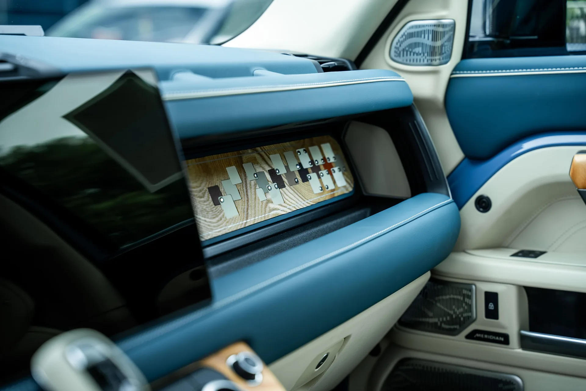 2026 Land Rover Limgene Defender VIP conversion interior Dubai — photo 7