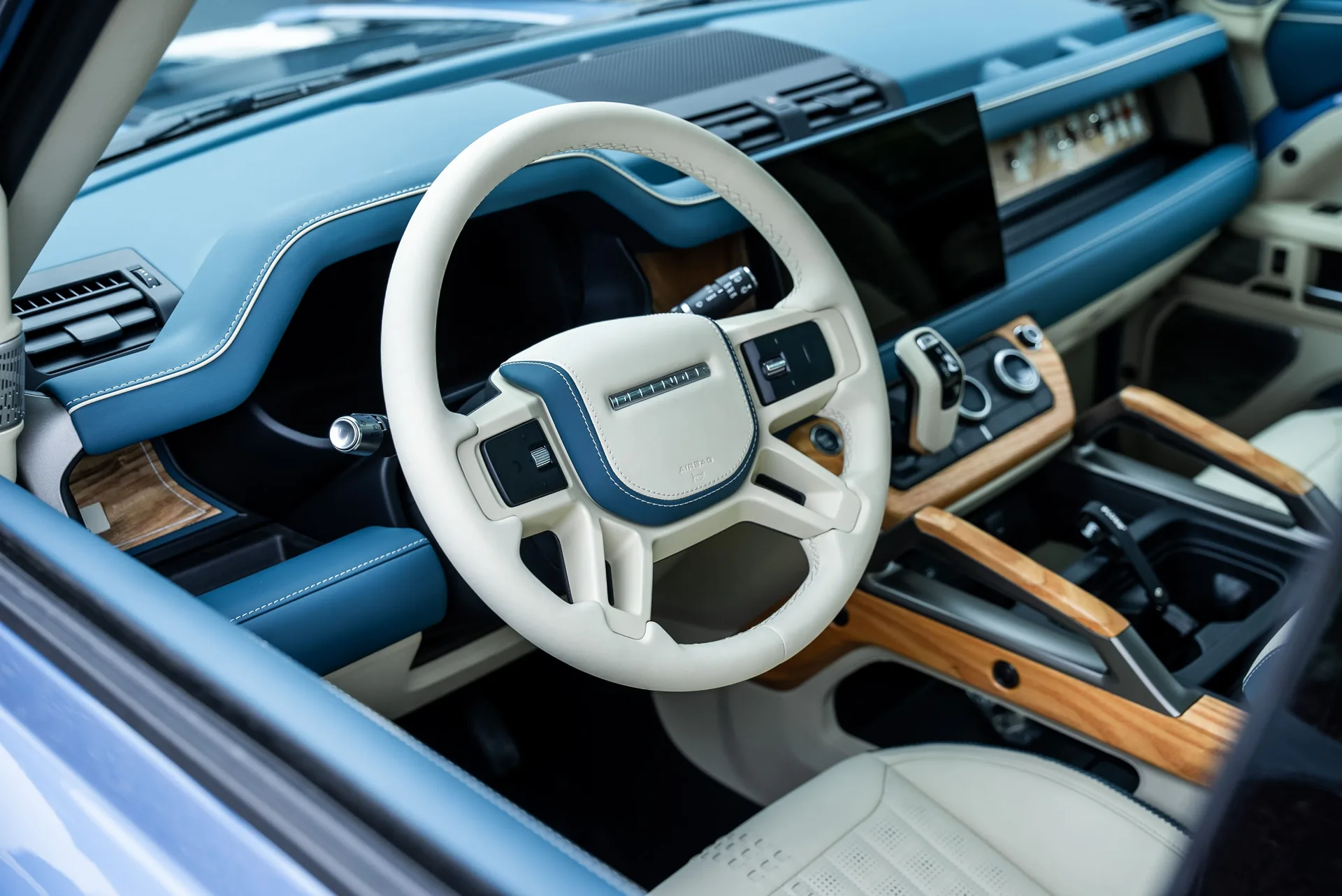 2026 Land Rover Limgene Defender VIP conversion interior Dubai — photo 9