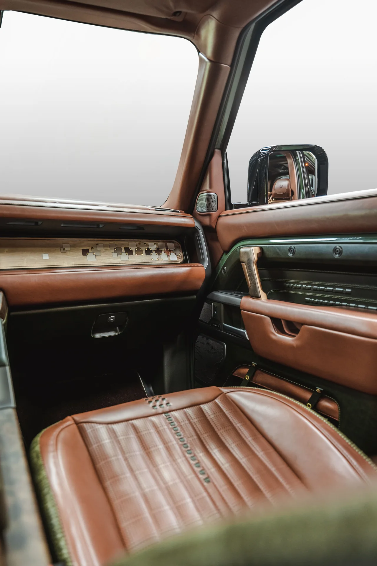 2026 Land Rover Limgene Defender VIP conversion interior Dubai — photo 3