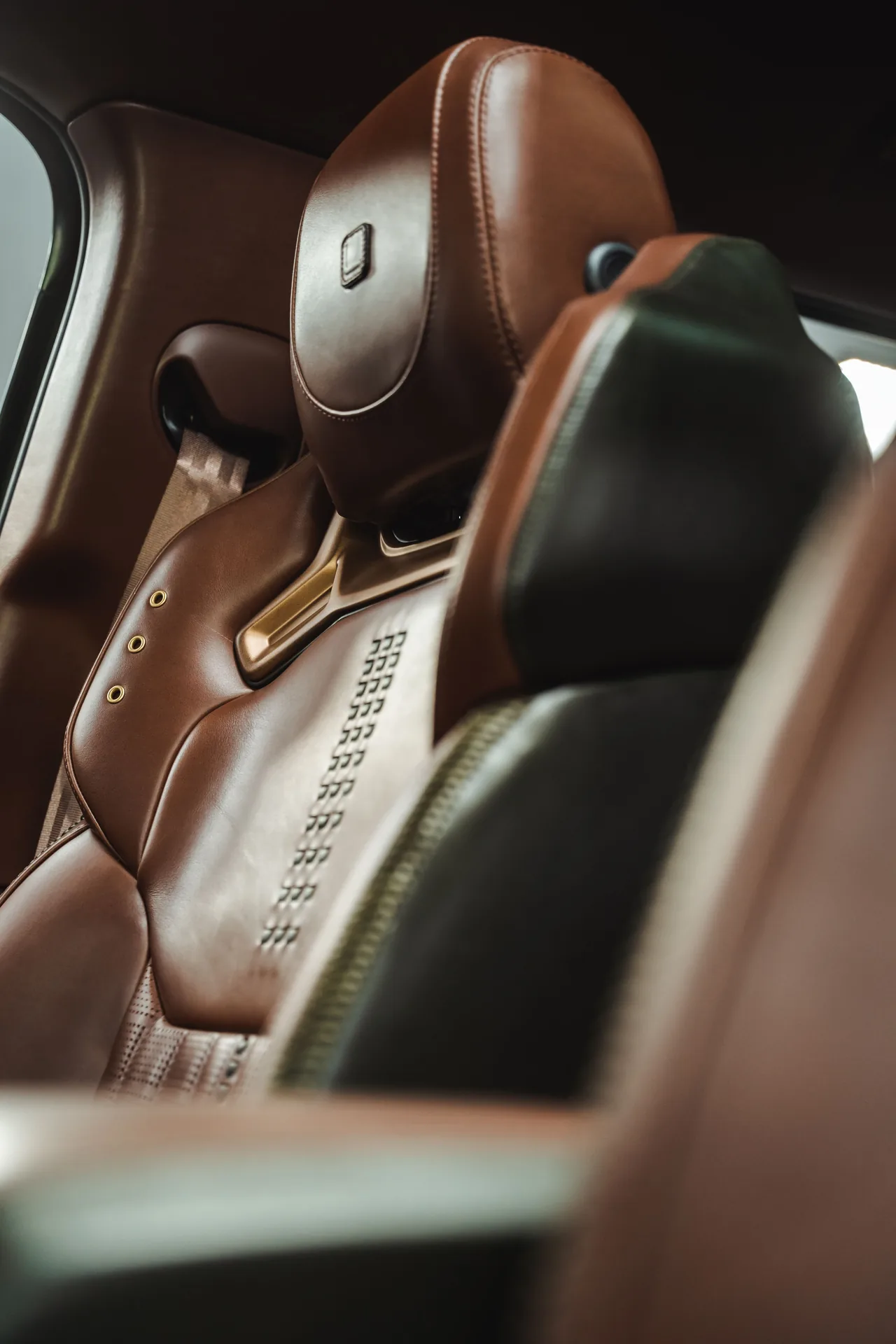 2026 Land Rover Limgene Defender VIP conversion interior Dubai — photo 7