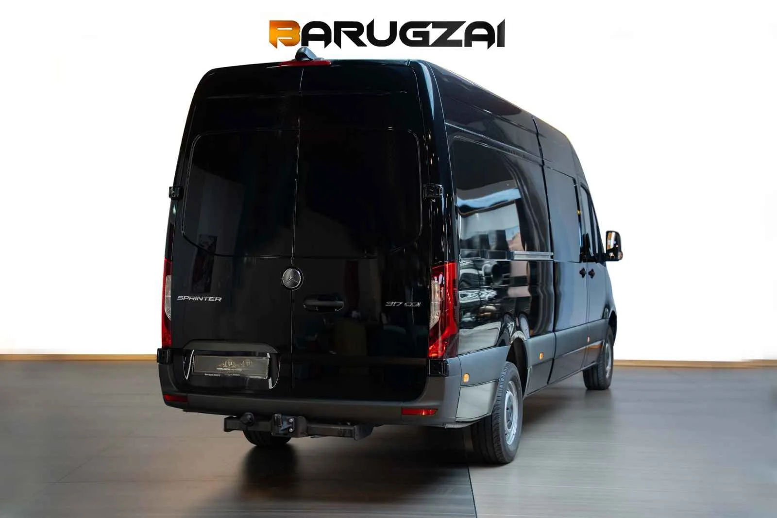 Mercedes-Benz Sprinter 2024 — تحويلة VIP داخلية في دبي — صورة 8