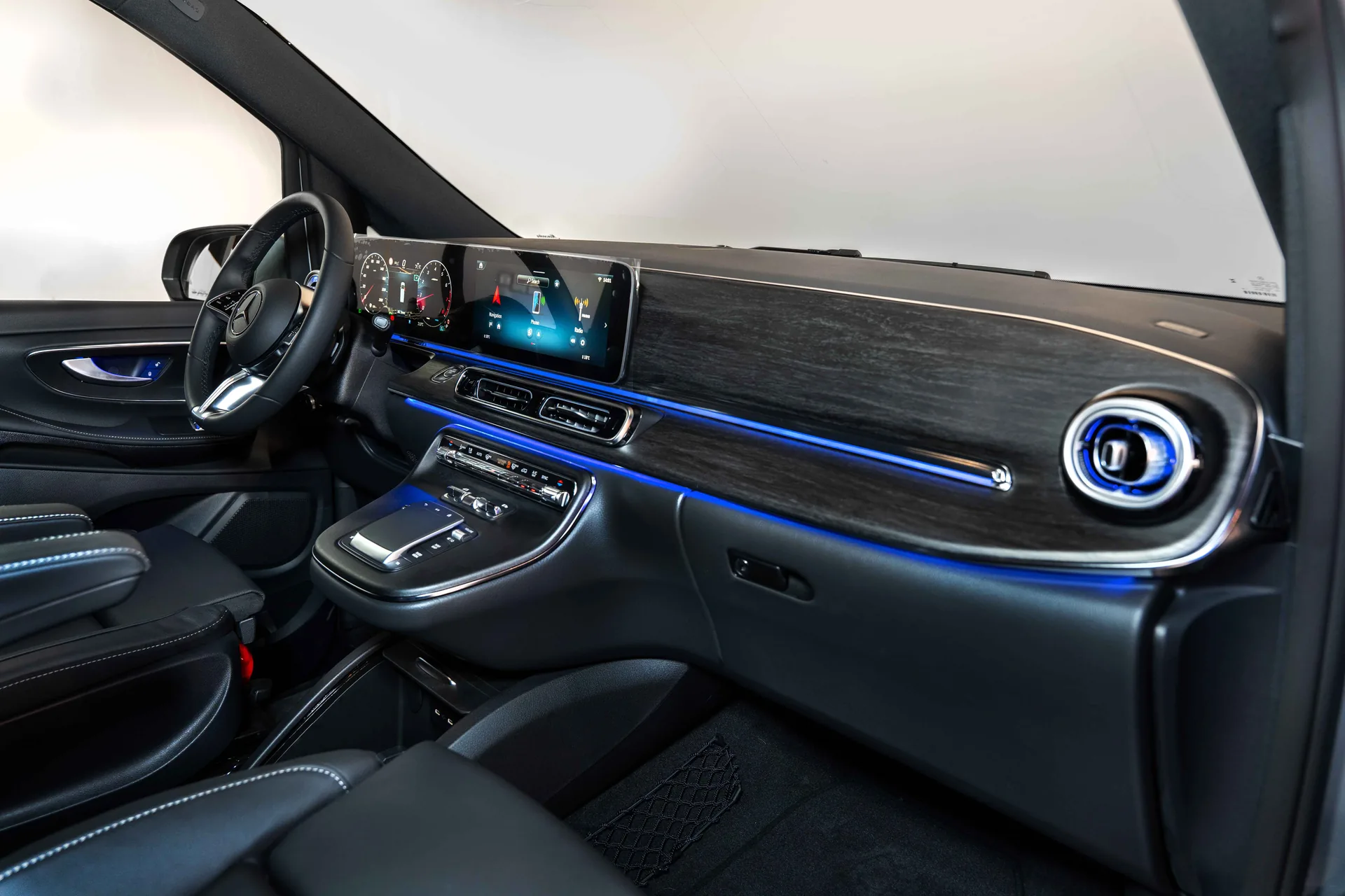2026 Mercedes-Benz V-Class VIP conversion interior Dubai — photo 7