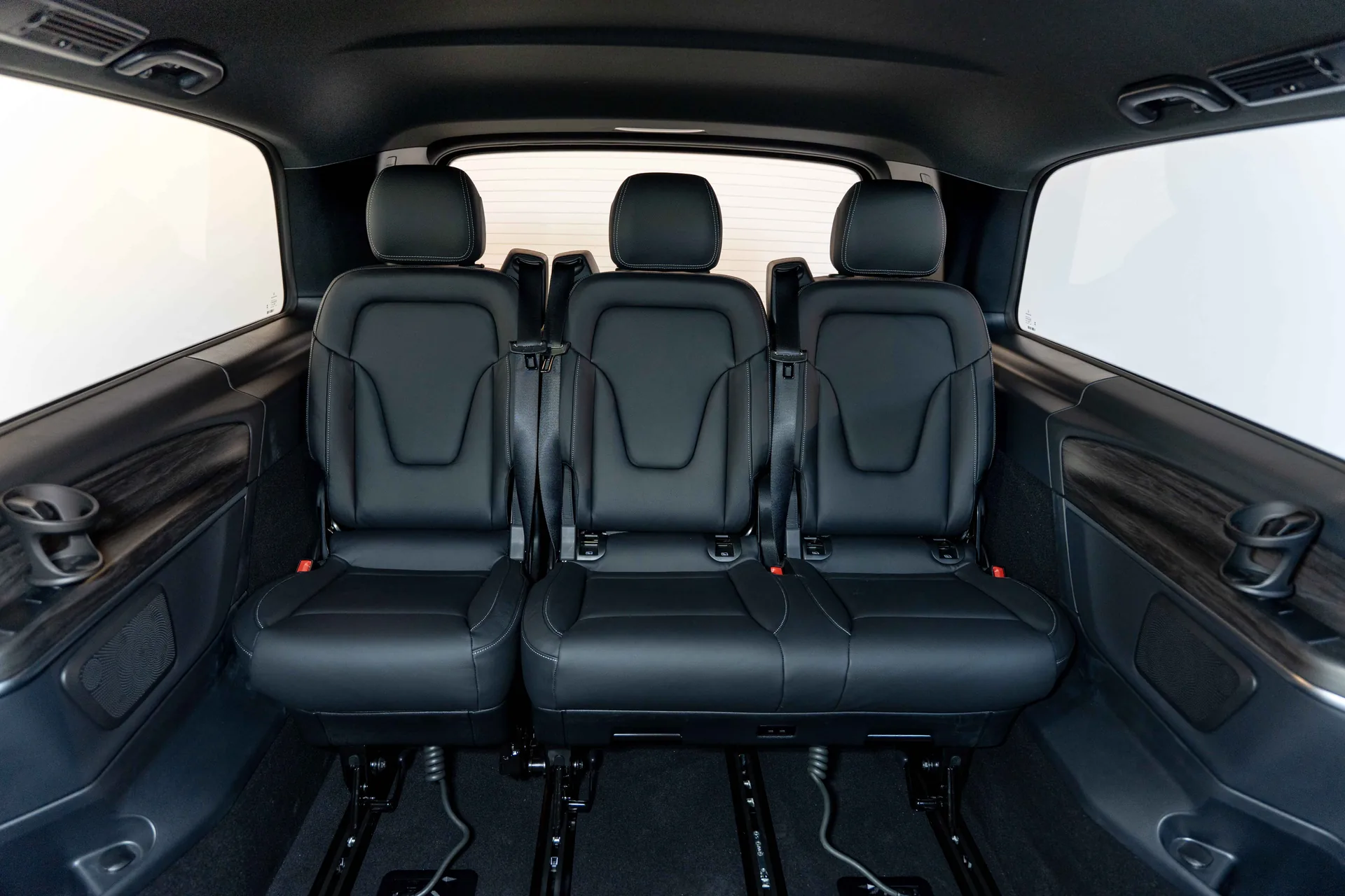 2026 Mercedes-Benz V-Class VIP conversion interior Dubai — photo 11