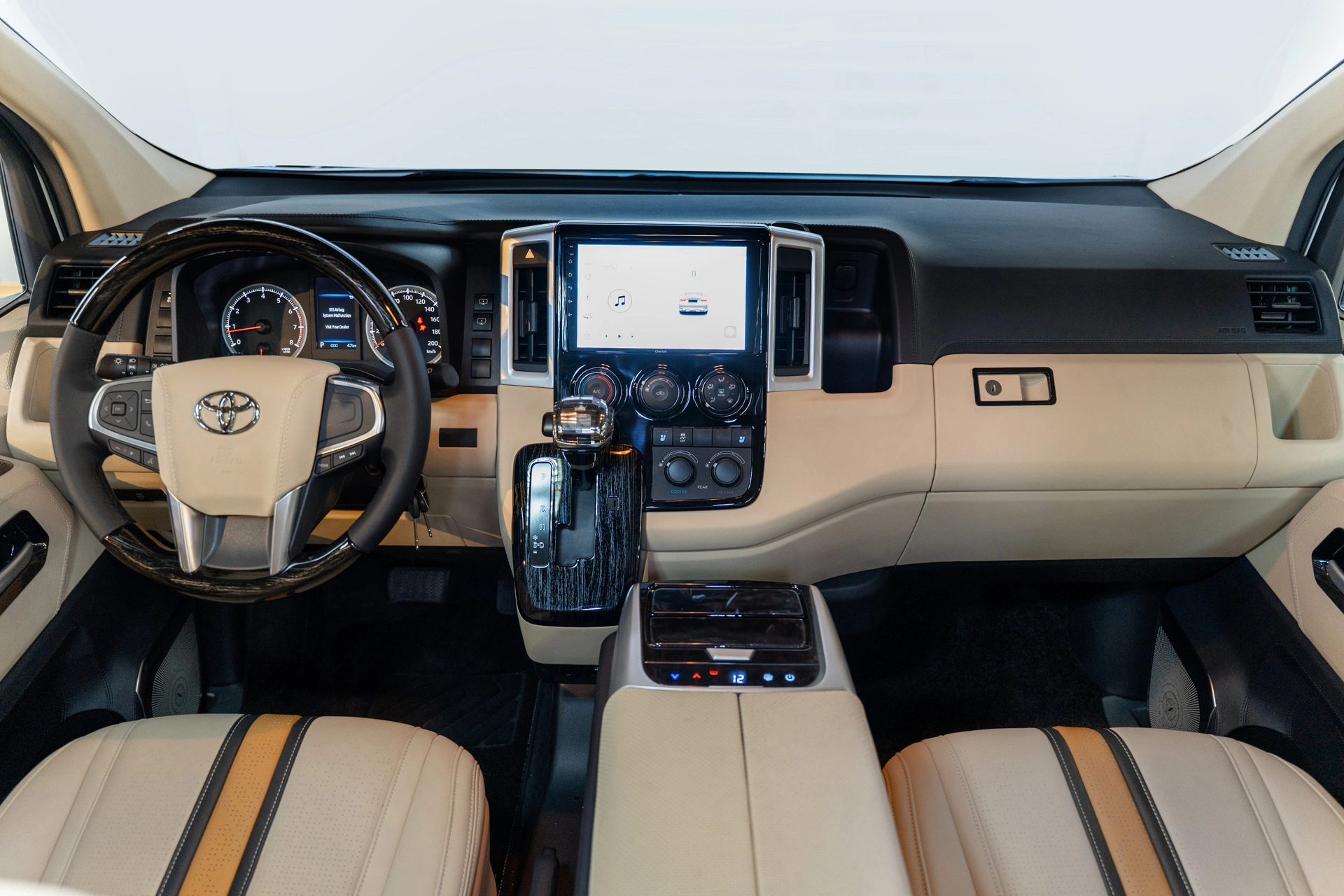 2025 Toyota VIP Hiace with Washroom VIP conversion interior Dubai — photo 19