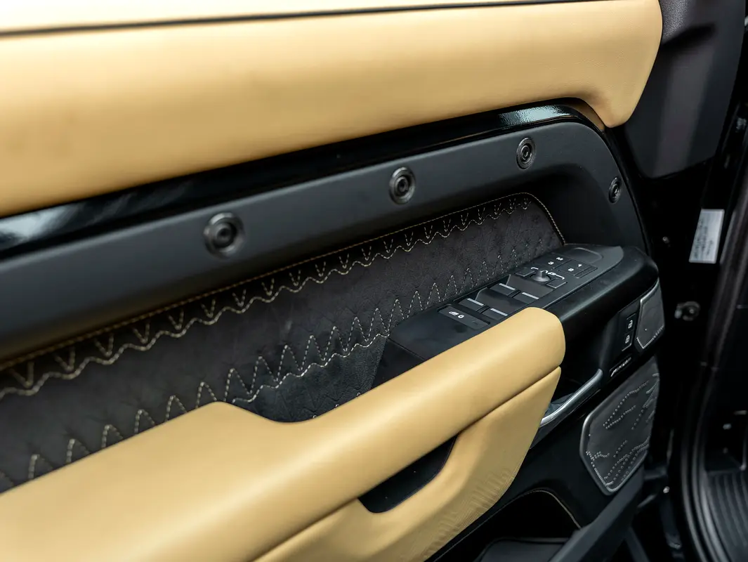 2025 Land Rover Limgene Defender VIP conversion interior Dubai — photo 15