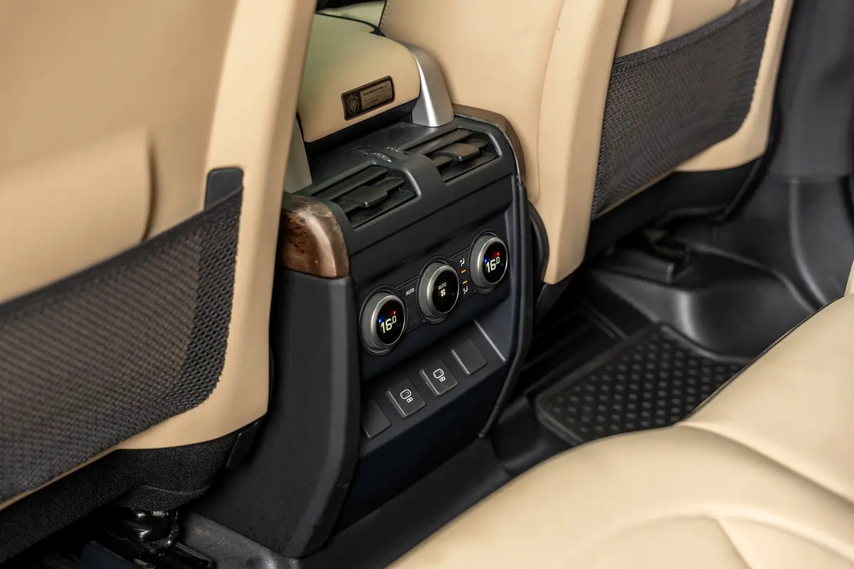 2025 Land Rover Limgene Defender VIP conversion interior Dubai — photo 16