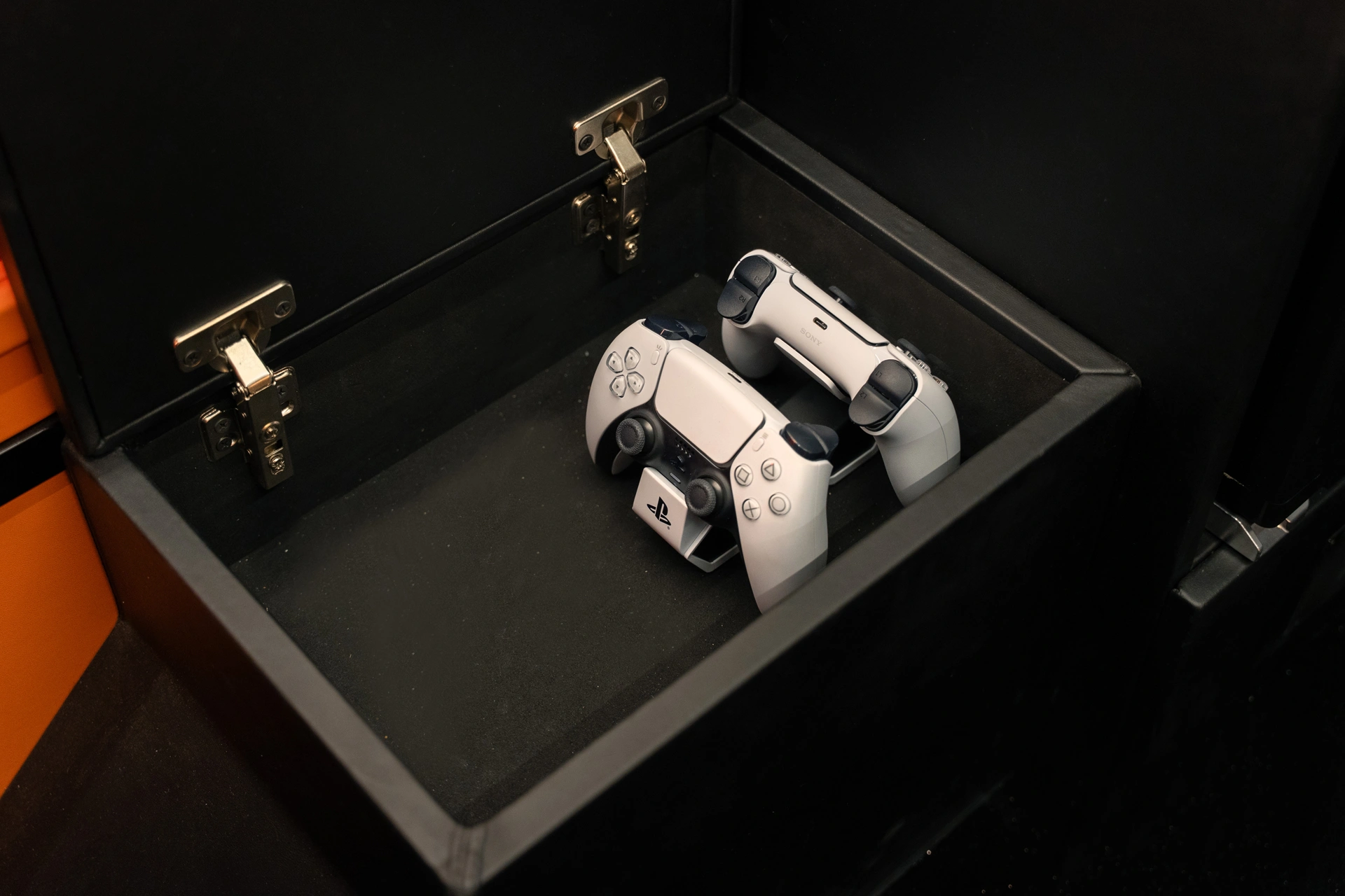 2026 Barugzai VIP Sprinter with Washroom VIP conversion interior Dubai — photo 11