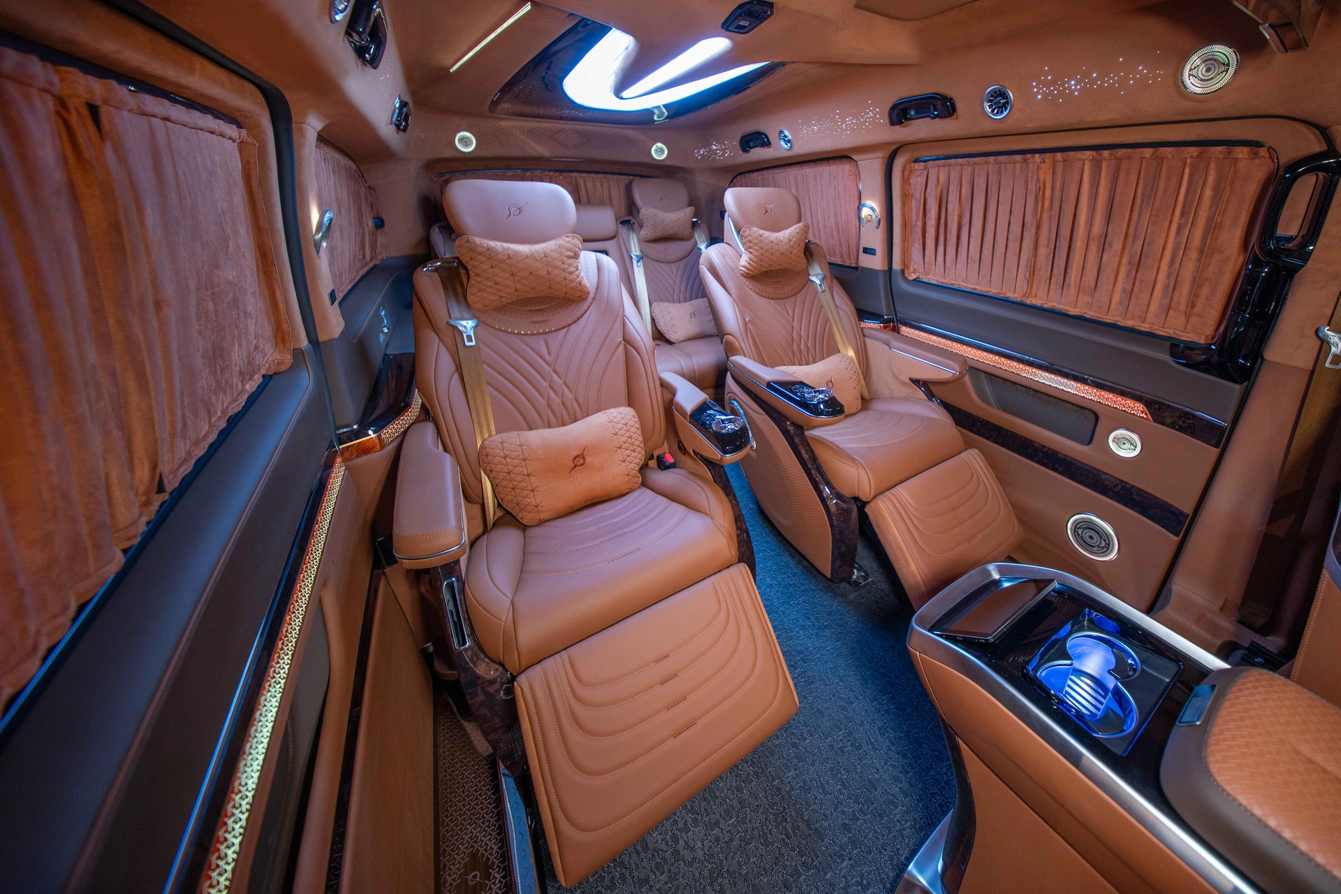 Mercedes-Benz Limgene V Class — luxury VIP vans Dubai