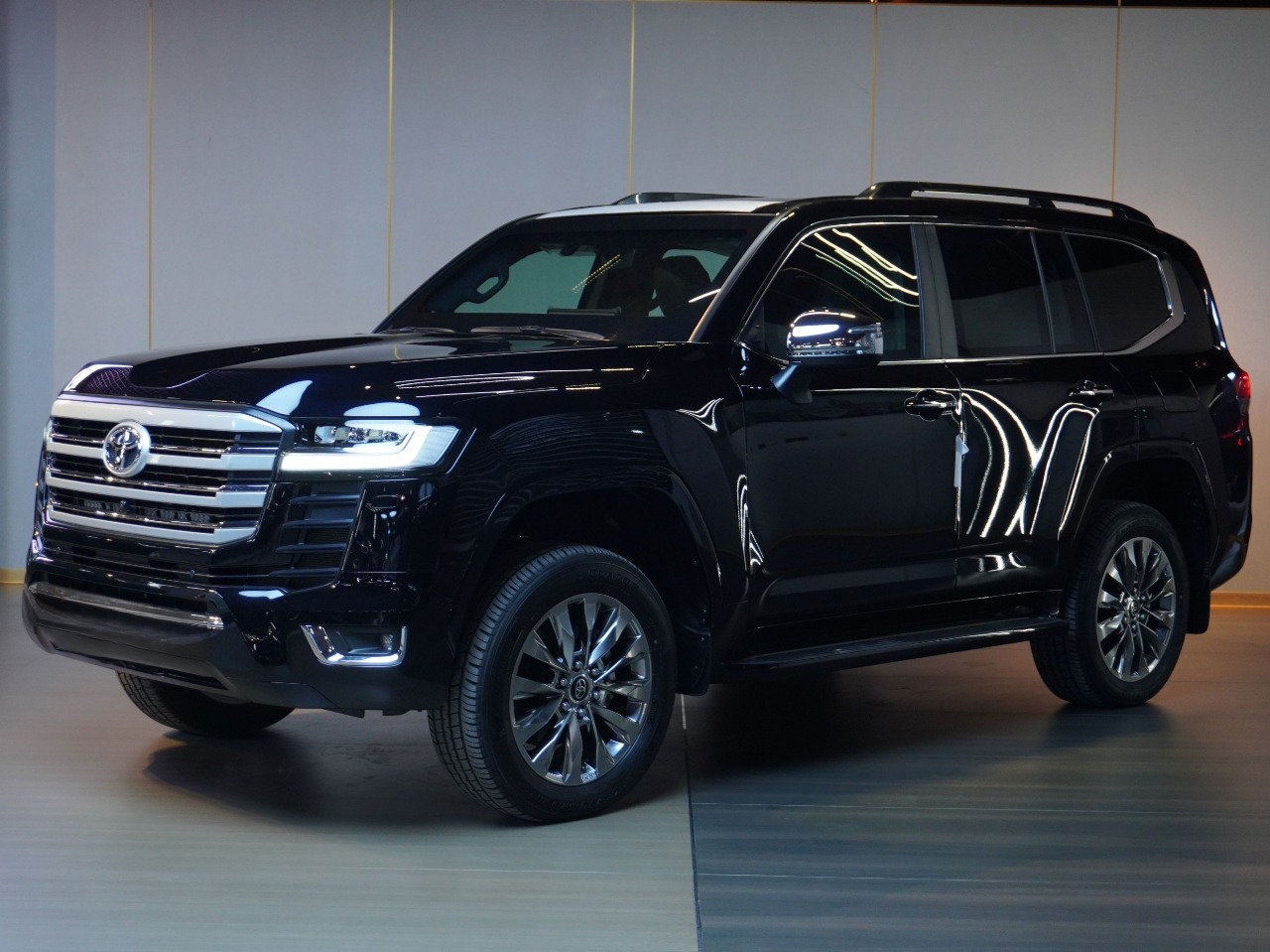 2026 Barugzai VIP Toyota Land Cruiser VIP conversion interior Dubai — photo 2