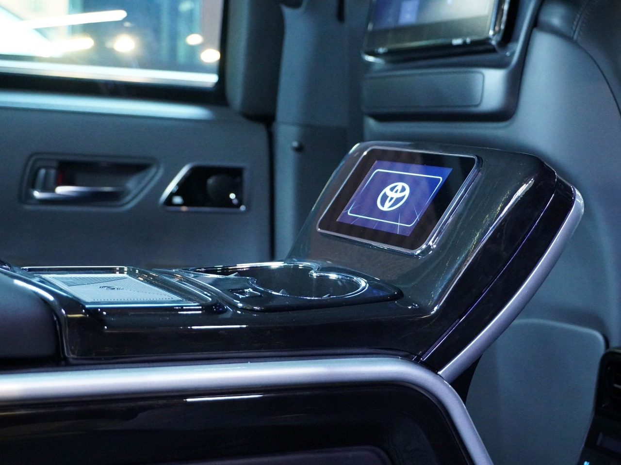 2026 Barugzai VIP Toyota Land Cruiser VIP conversion interior Dubai — photo 5