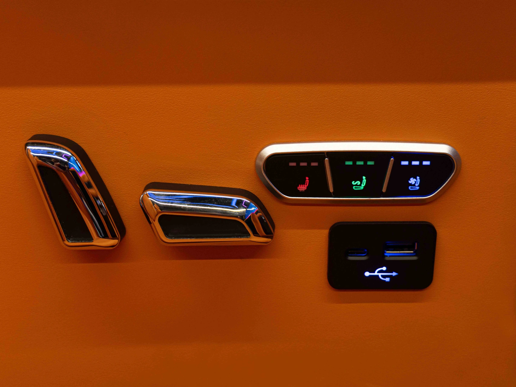2026 Barugzai Toyota VIP Hiace VIP conversion interior Dubai — photo 10