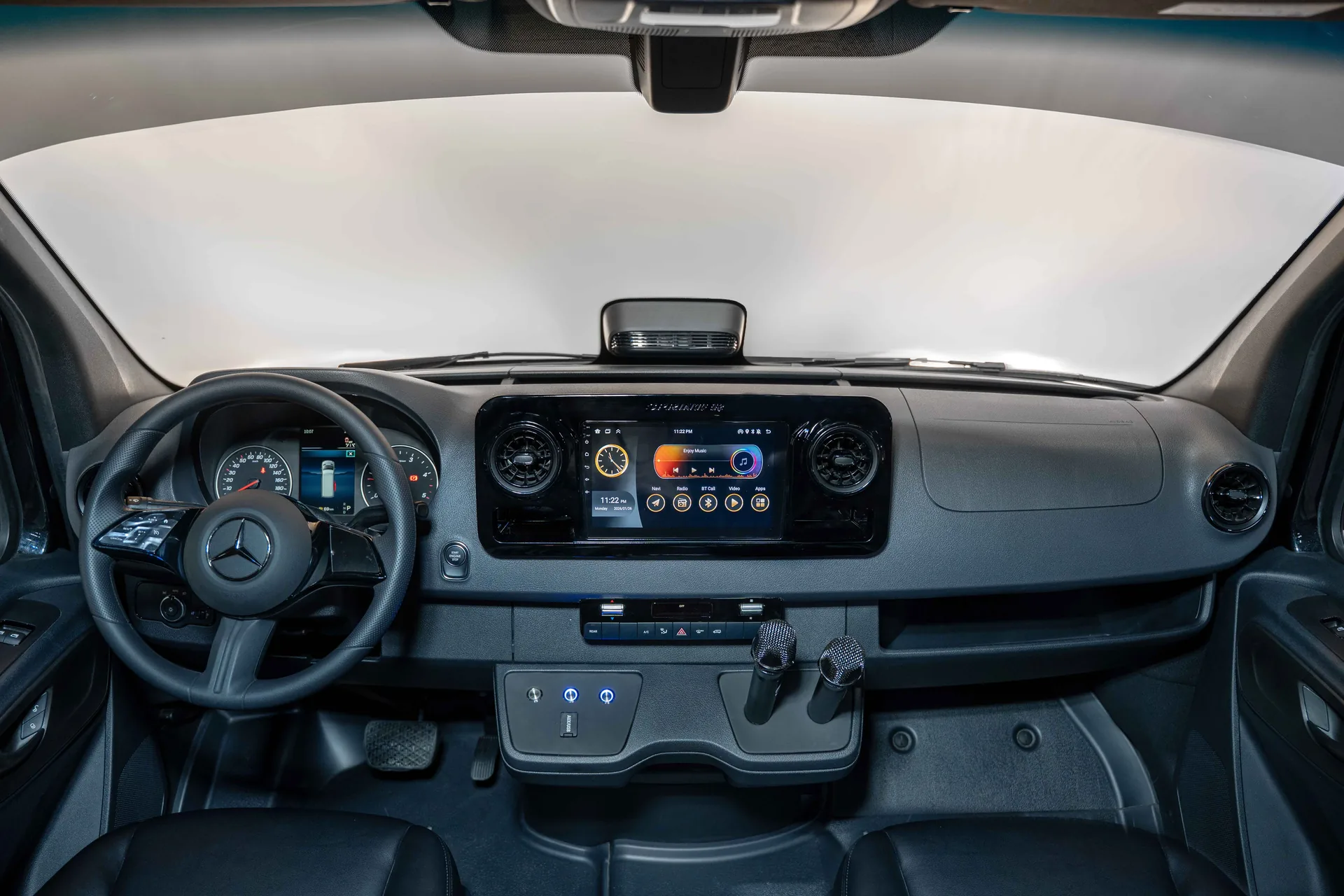Mercedes-Benz VIP Sprinter 2026 — تحويلة VIP داخلية في دبي — صورة 12